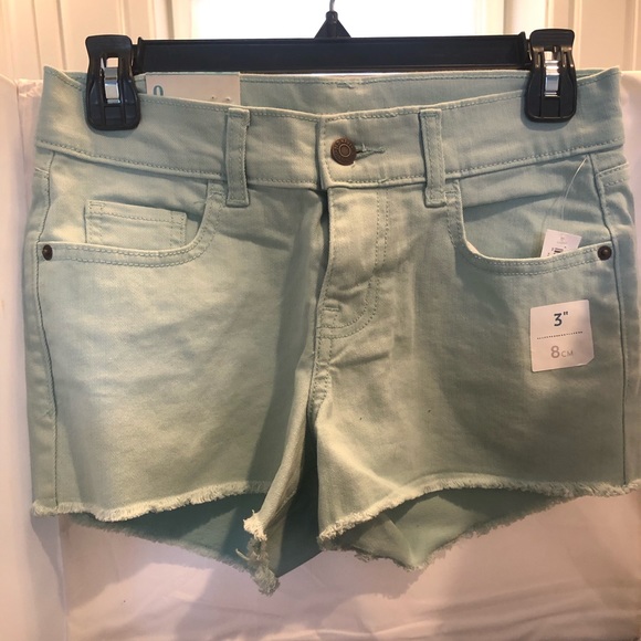 NWT Old Navy cur off Jean shorts - Picture 1 of 4